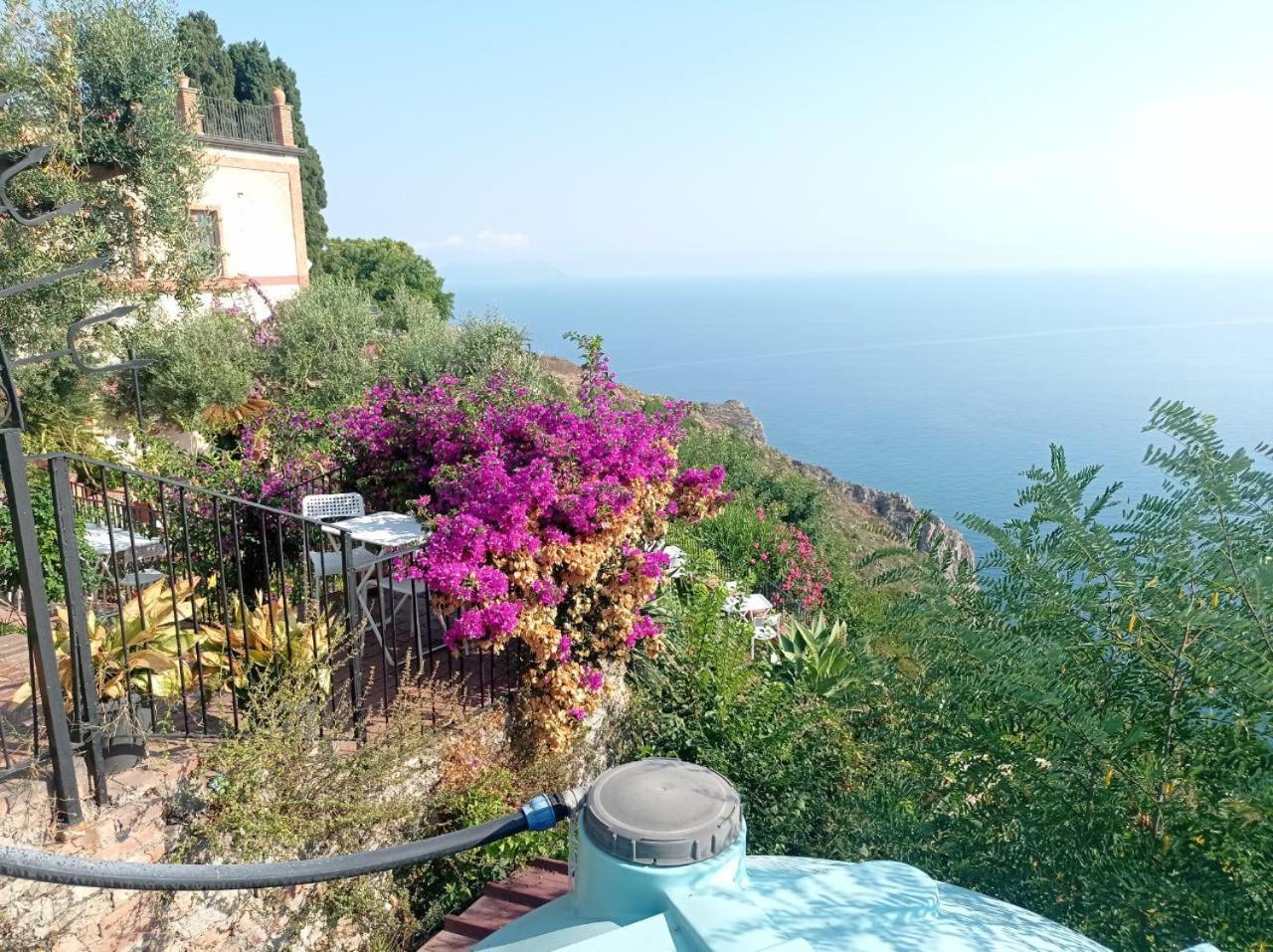 Mansarda Con Terrazzo Vista Mare Βίλα Oliveri Εξωτερικό φωτογραφία